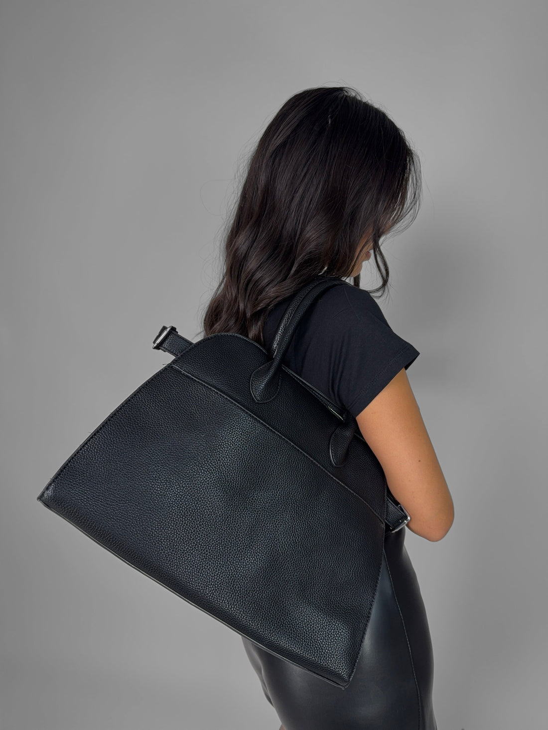 Borsa Rounded