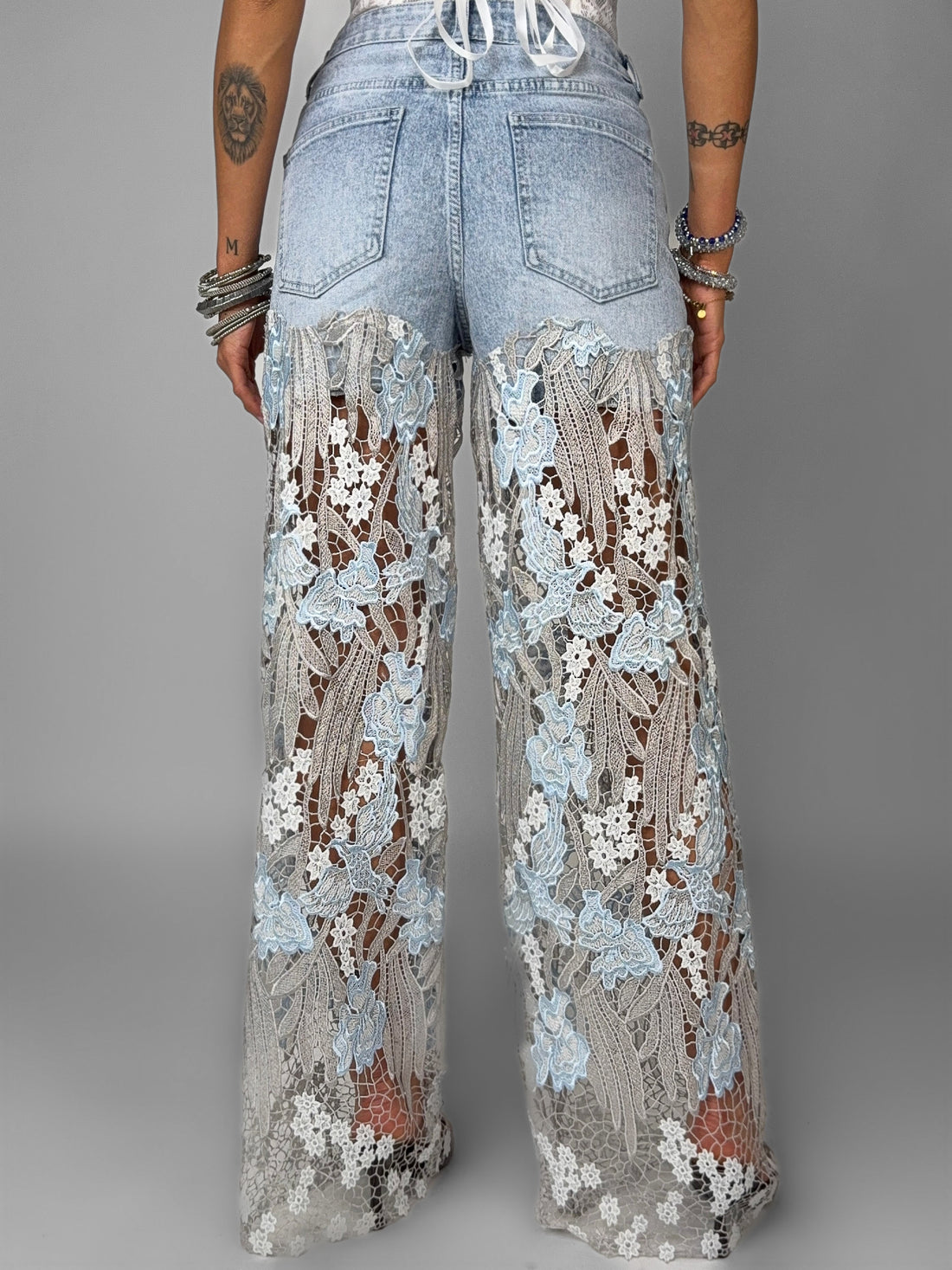 Jeans Floral Thread