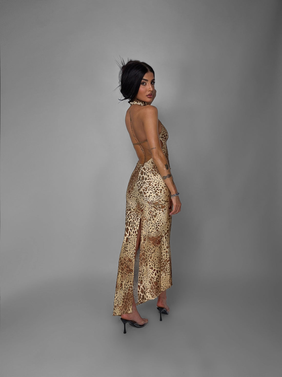 Abito Naomi-Brown
