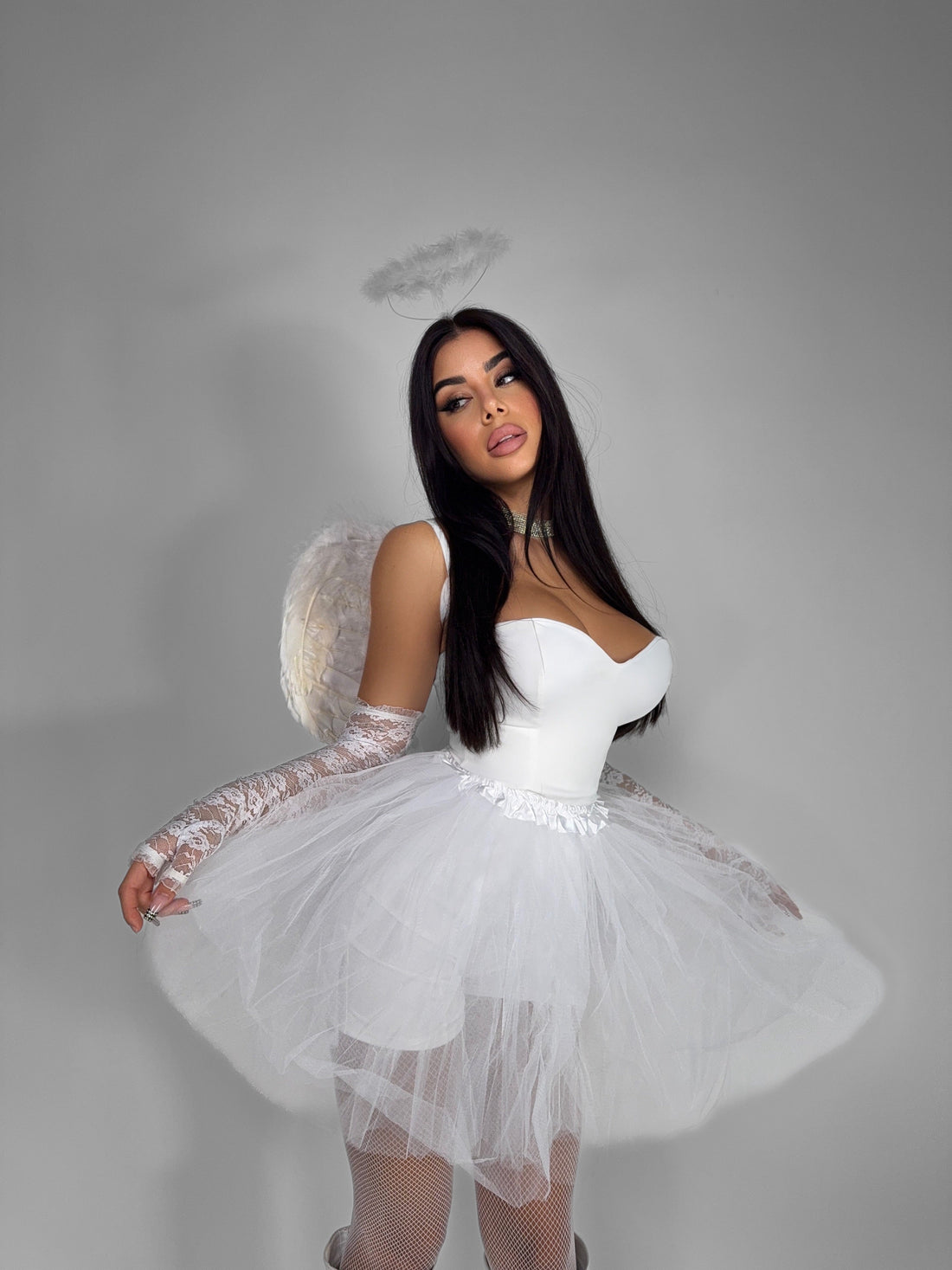 Gonna Dolly - White